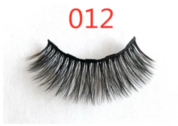 A Pair Of False Eyelashes With Magnets In Fashion