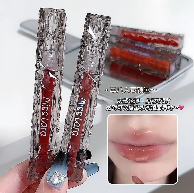 Miss Lara Liquid Lip Gloss And Long-lasting And Non Stick Moisturizing Lip Gloss Makeup Suitable For Women And Girls 1.8ml