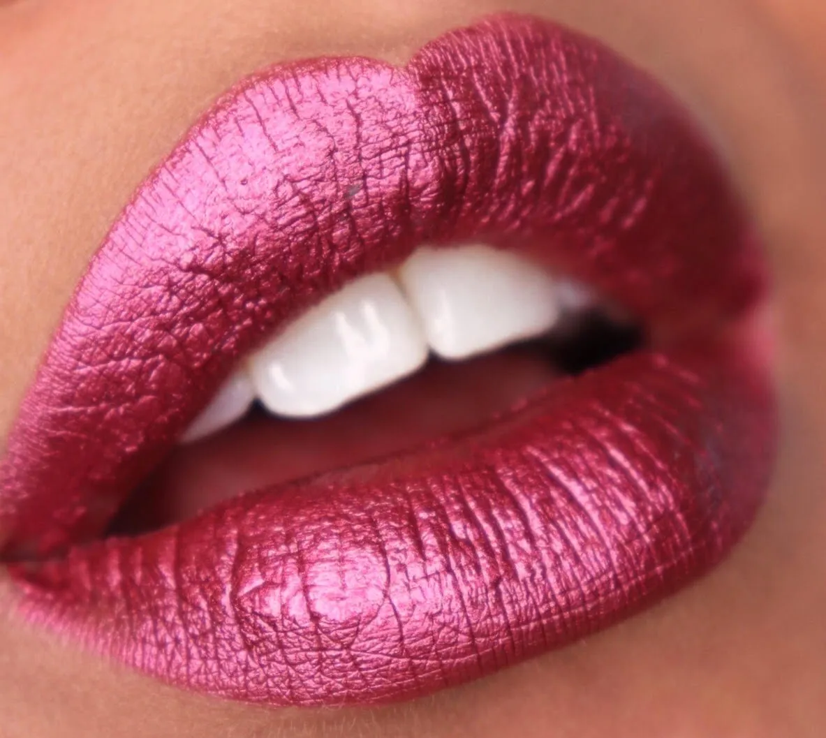 Smooch - Magic Metallic Lipstick